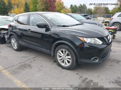 JN1BJ1CR3HW104466 — 2017 Nissan Qashqai, Передний левый, фото до ремонта
