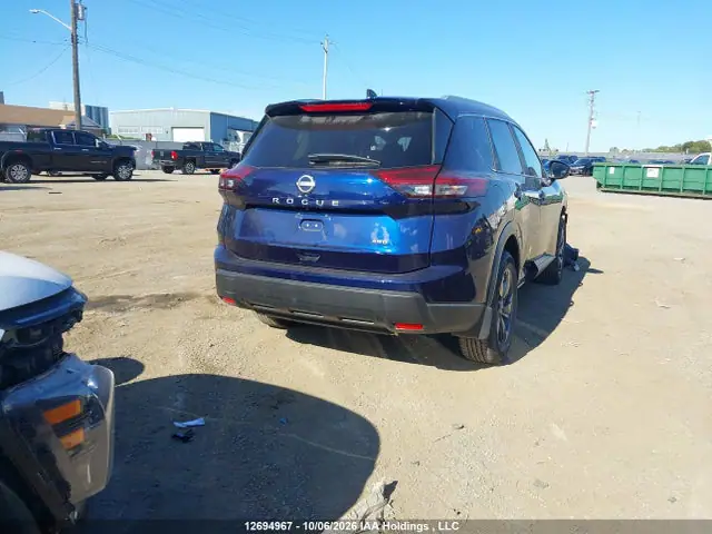 JN8BT3BB0TW381015 — 2026 Nissan Rogue Rock Creek AWD Cvt/SV Dark Armor/SV Moonroof AWD Cvt, фото 4 с аукциона IAAI 14.10.2026, Передняя часть