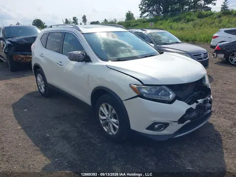 5N1AT2MV1FC868590 — 2015 Nissan Rogue S/SL/SV, Передняя часть (Front), фото до ремонта