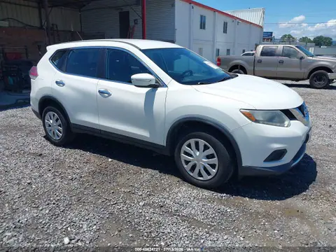 5N1AT2MVXFC886960 — 2015 Nissan Rogue S, Повреждение двигателя (Engine Damage), фото до ремонта