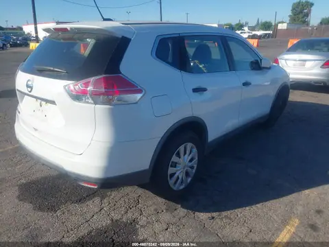 2016 Nissan ROGUE S VIN KNMAT2MTXGP613255 фото 4