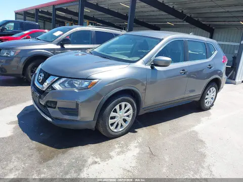 2017 Nissan ROGUE S VIN KNMAT2MV8HP535559 фото 2