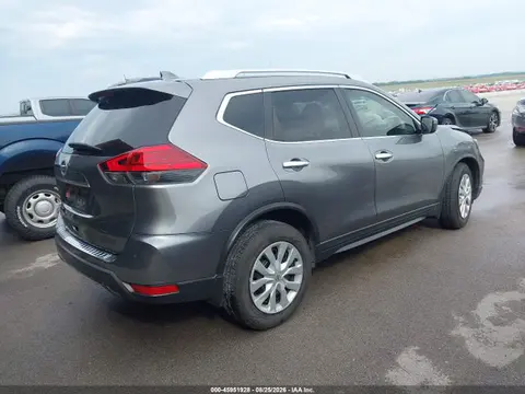 2017 Nissan ROGUE S VIN KNMAT2MT1HP578803 фото 4