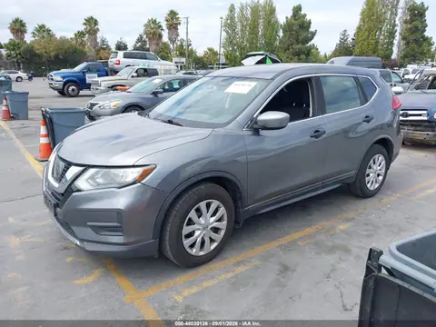 2017 Nissan ROGUE S VIN KNMAT2MT5HP608501 фото 2