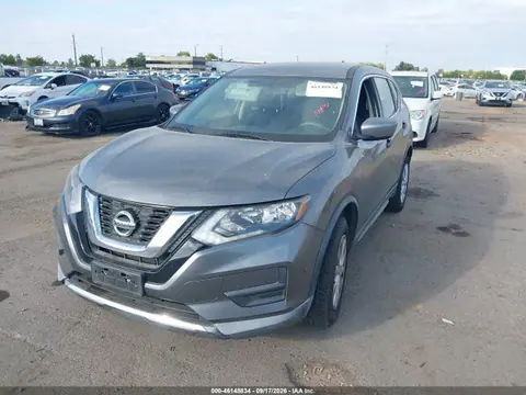 2017 Nissan ROGUE S VIN KNMAT2MV6HP565305 фото 2