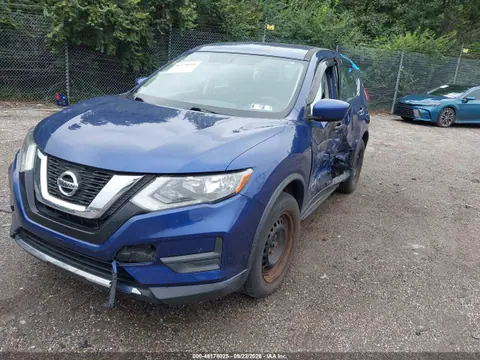 2017 Nissan ROGUE S VIN JN8AT2MV8HW008583 фото 2