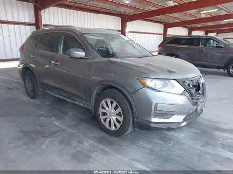 JN8AT2MT3HW390598 — 2017 Nissan Rogue S, Передняя часть (Front End), фото до ремонта