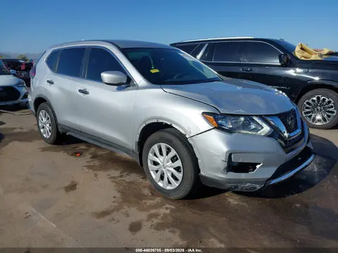 KNMAT2MT4JP540942 — 2018 Nissan Rogue S, Передняя часть слева (Left Front), фото до ремонта