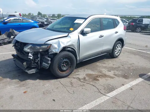 2018 Nissan ROGUE S VIN 5N1AT2MV1JC786674 фото 2