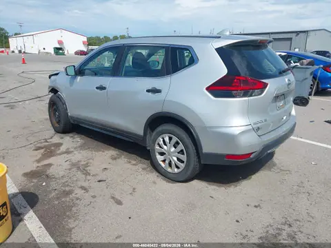 2018 Nissan ROGUE S VIN 5N1AT2MV1JC786674 фото 3