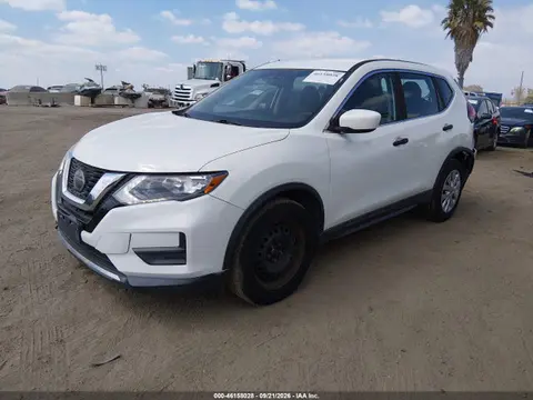 2018 Nissan ROGUE S VIN 5N1AT2MT9JC772777 фото 2