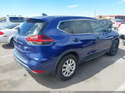 2018 Nissan ROGUE S VIN KNMAT2MTXJP622836 фото 4