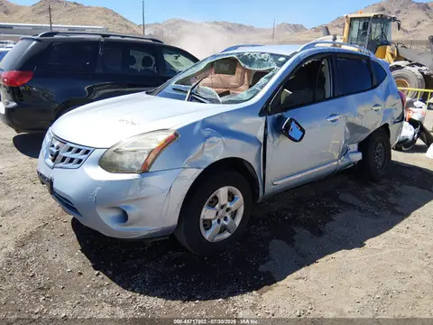 2014 Nissan Rogue Select S VIN JN8AS5MT4EW105049 фото 2