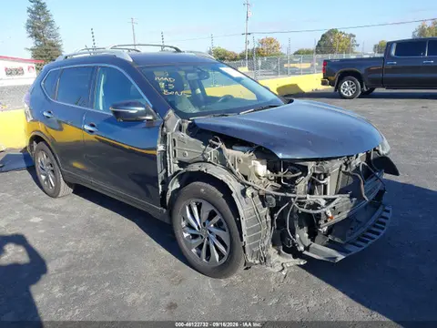 5N1AT2MT3FC814898 — 2015 Nissan Rogue SL, Передняя часть (Front End), фото до ремонта