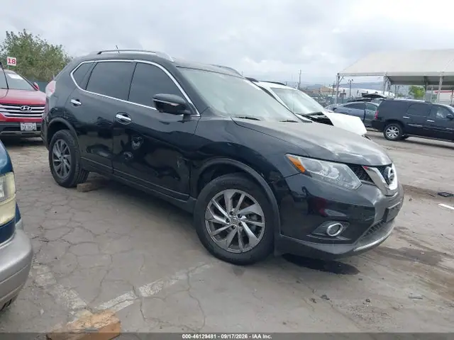 5N1AT2MV2FC836893 — 2015 Nissan Rogue SL, Передняя часть справа (Right Front), фото до ремонта