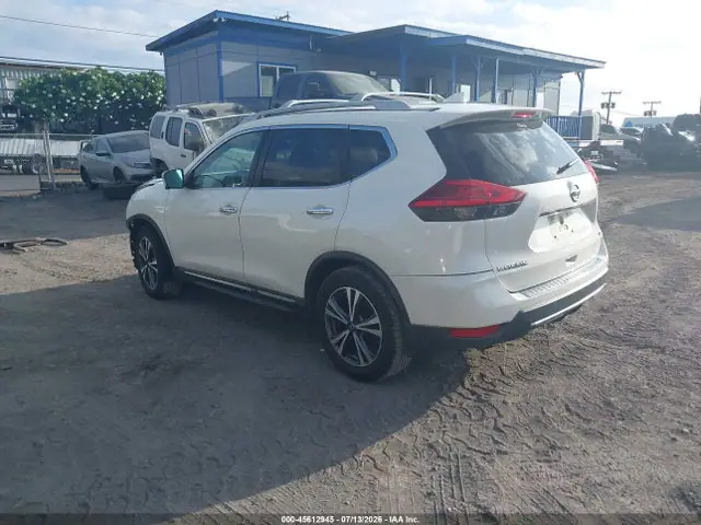 5N1AT2MT3HC860976 — 2017 Nissan Rogue SL, фото 3 с аукциона IAAI 29.09.2026, Передняя часть