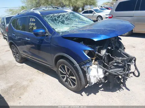 JN8AT2MVXJW324895 — 2018 Nissan Rogue SL, Биологическая или химическая опасность (Biohazard), фото до ремонта