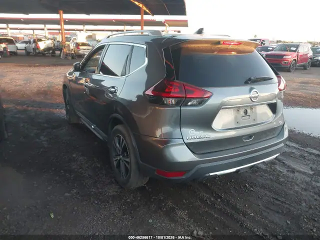 5N1AT2MT0JC810137 — 2018 Nissan Rogue SL, фото 3 с аукциона IAAI 13.10.2026, Естественный износ