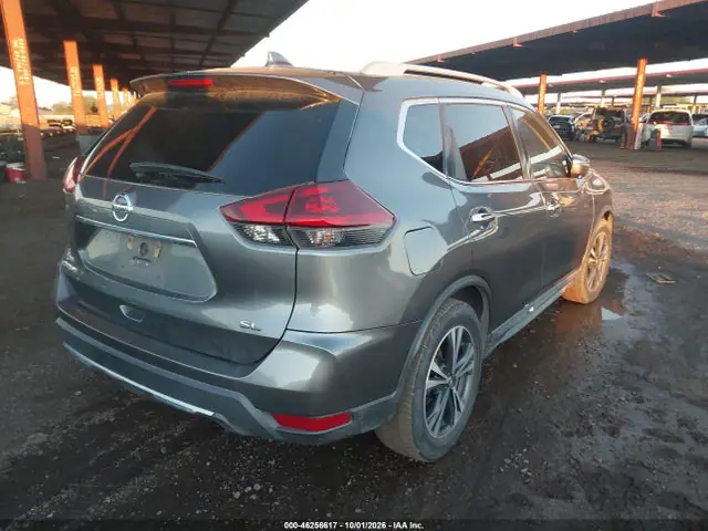 5N1AT2MT0JC810137 — 2018 Nissan Rogue SL, фото 4 с аукциона IAAI 13.10.2026, Естественный износ