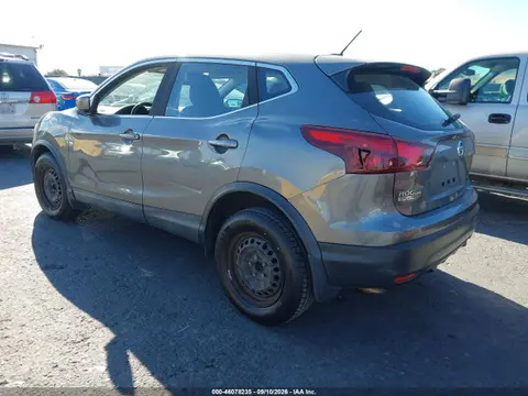 2018 Nissan Rogue Sport S VIN JN1BJ1CP9JW186871 фото 3