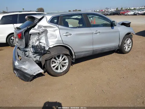 2019 Nissan Rogue Sport S VIN JN1BJ1CP2KW526976 фото 4