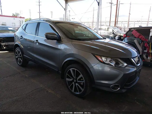 JN1BJ1CP5HW006005 — 2017 Nissan Rogue Sport SL, Левый бок (Left Side), фото до ремонта