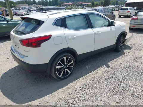 2019 Nissan Rogue Sport Sl VIN JN1BJ1CR7KW624130 фото 4