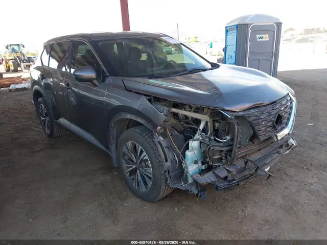 5N1AT3BA5MC795159 — 2021 Nissan Rogue SV FWD, Передняя часть (Front End), фото до ремонта