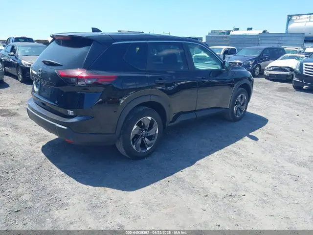 5N1BT3BA8SC815406 — 2025 Nissan Rogue SV FWD, фото 4 с аукциона IAAI 29.09.2026, Передняя часть слева