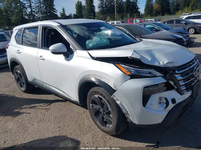 5N1BT3BB8RC692273 — 2024 Nissan Rogue SV Intelligent AWD, Передняя часть справа (Right Front), фото до ремонта