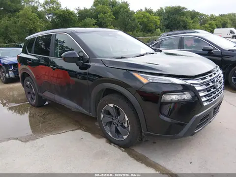 5N1BT3BB3SC767239 — 2025 Nissan Rogue SV Intelligent AWD, Передняя часть слева (Left Front), фото до ремонта