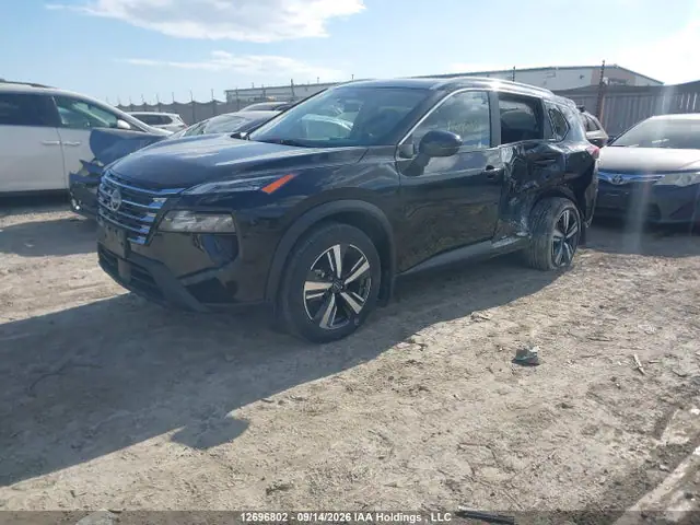 JN8BT3BBXSW145809 — 2025 Nissan Rogue SV/Rock Creek, фото 2 с аукциона IAAI 14.10.2026, Левый бок