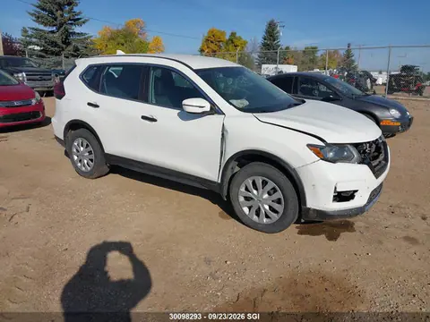 5N1AT2MV5JC768131 — 2018 Nissan Rogue SV/SL, Передняя часть, фото до ремонта
