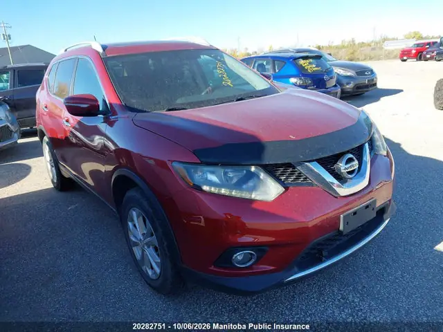 5N1AT2MT7FC904099 — 2015 Nissan Rogue SV, Передняя часть слева (Left Front), фото до ремонта