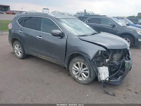 5N1AT2MV6FC783261 — 2015 Nissan Rogue SV, Передняя часть (Front End), фото до ремонта