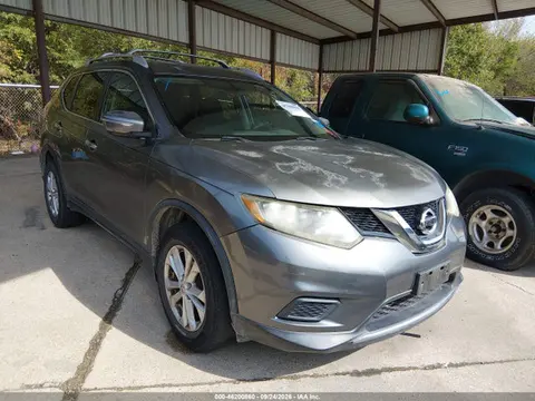 KNMAT2MT6FP553909 — 2015 Nissan Rogue SV, Естественный износ (Normal Wear & Tear), фото до ремонта