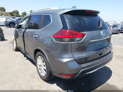 2017 Nissan ROGUE SV VIN JN8AT2MT2HW142679 фото 3