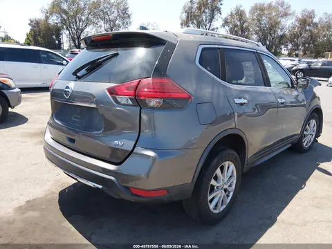 2017 Nissan ROGUE SV VIN JN8AT2MT2HW142679 фото 4