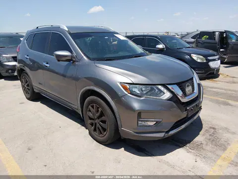 KNMAT2MV2HP616735 — 2017 Nissan Rogue SV, Задняя часть (Rear), фото до ремонта