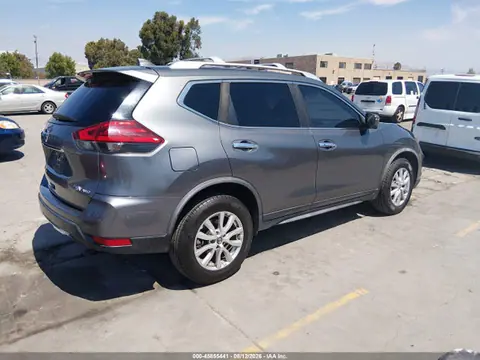 2017 Nissan ROGUE SV VIN JN8AT2MV7HW026962 фото 4