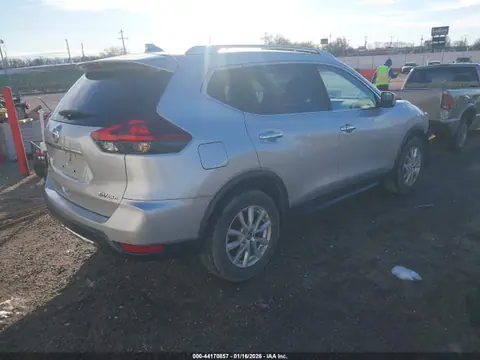 2018 Nissan ROGUE SV VIN KNMAT2MV3JP574775 фото 4