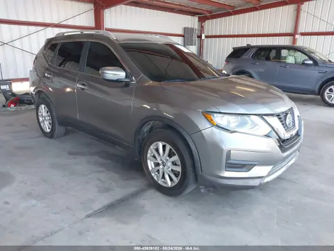 KNMAT2MV0JP575740 — 2018 Nissan Rogue SV, Задняя часть (Rear), фото до ремонта