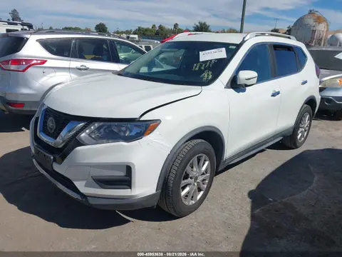 2018 Nissan ROGUE SV VIN KNMAT2MV0JP560882 фото 2