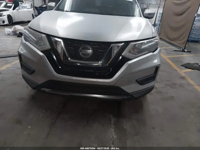 KNMAT2MTXJP594794 — 2018 Nissan Rogue SV, фото 2 с аукциона IAAI 29.09.2026, Левый бок