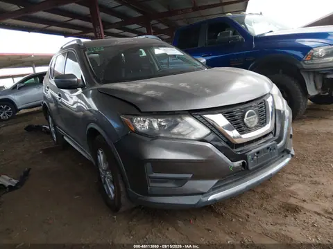 KNMAT2MT6KP505501 — 2019 Nissan Rogue SV, Задняя часть (Rear), фото до ремонта