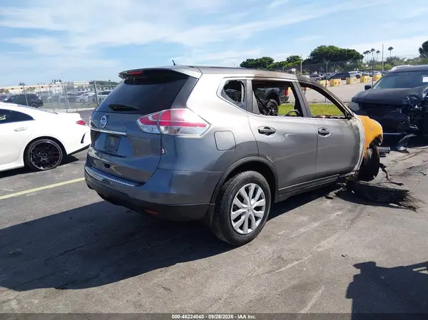 JN8AT2MT5GW005315 — 2016 Nissan Rogue, фото 4 с аукциона IAAI, Пожар двигателя