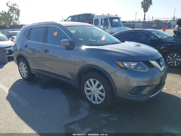 5N1AT2MM5GC881626 — 2016 Nissan Rogue, Задняя часть (Rear), фото до ремонта