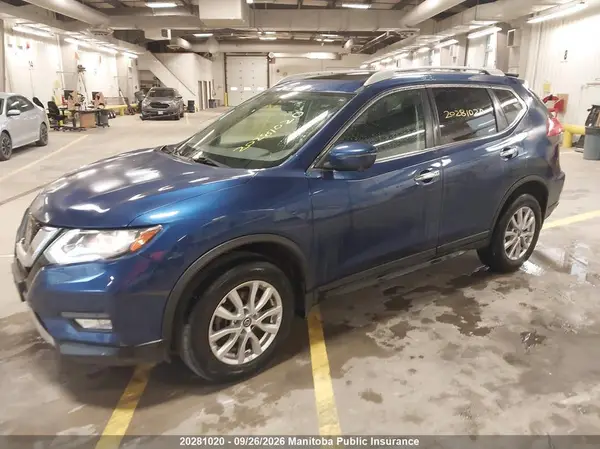 5N1AT2MV3HC893932 — 2017 Nissan Rogue, фото 2 с аукциона IAAI 29.09.2026, Град