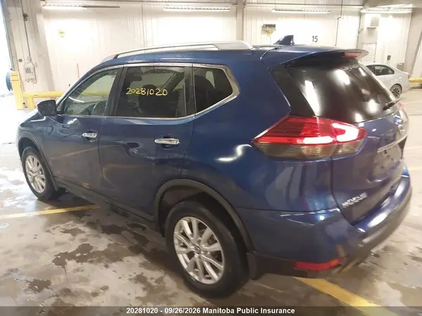 5N1AT2MV3HC893932 — 2017 Nissan Rogue, фото 3 с аукциона IAAI 29.09.2026, Град
