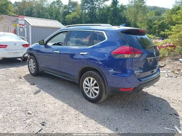 5N1AT2MV1HC875168 — 2017 Nissan Rogue, фото 3 с аукциона IAAI 14.10.2026, Передняя часть